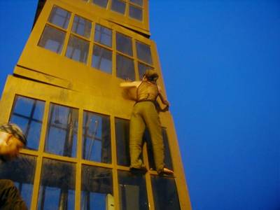 barcelona public sculpture urban climbing rebecca horn