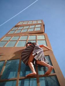 barcelona public sculpture urban climbing rebecca horn kayle brandon