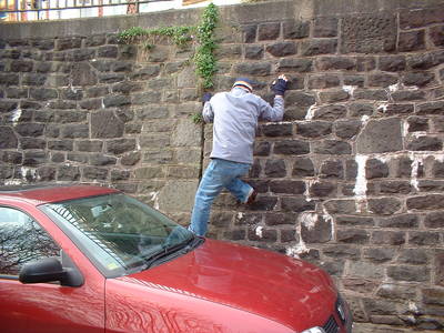 dove street bristol urban climbing crack