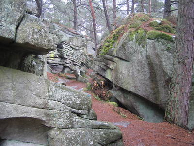 fontainebleau forest boulder rocks