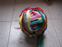 crochet platic bag barcelona mundo paralelo